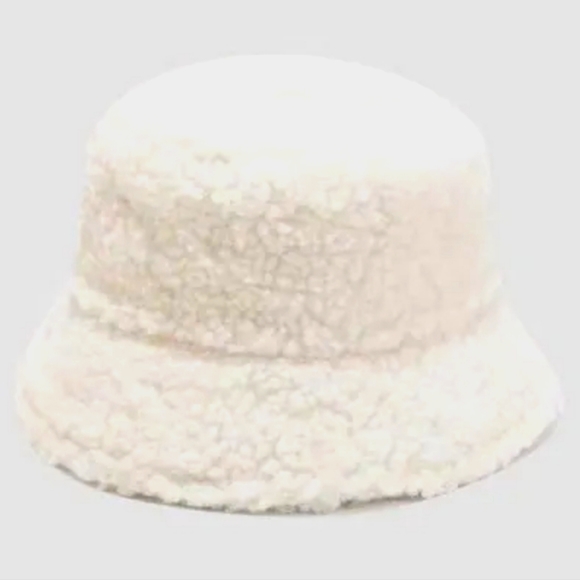 Gorgeous Winter White Wool Sherpa Style Bucket Hat Adjustable Unique - Picture 1 of 1